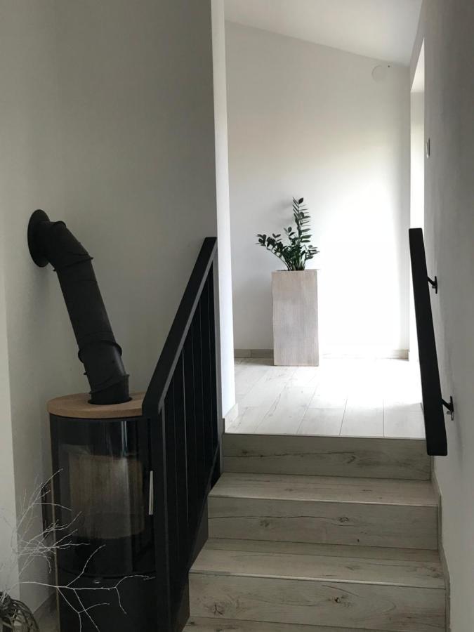 Penzion Tera U Zamku Cervena Lhota Pluhuv Zdar Esterno foto